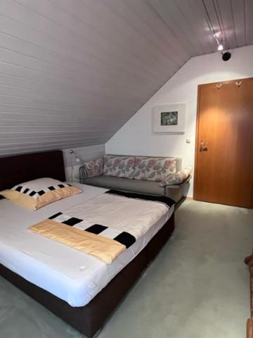 Zimmer Zum Wohlfuehlen Eching  Ngoại thất bức ảnh